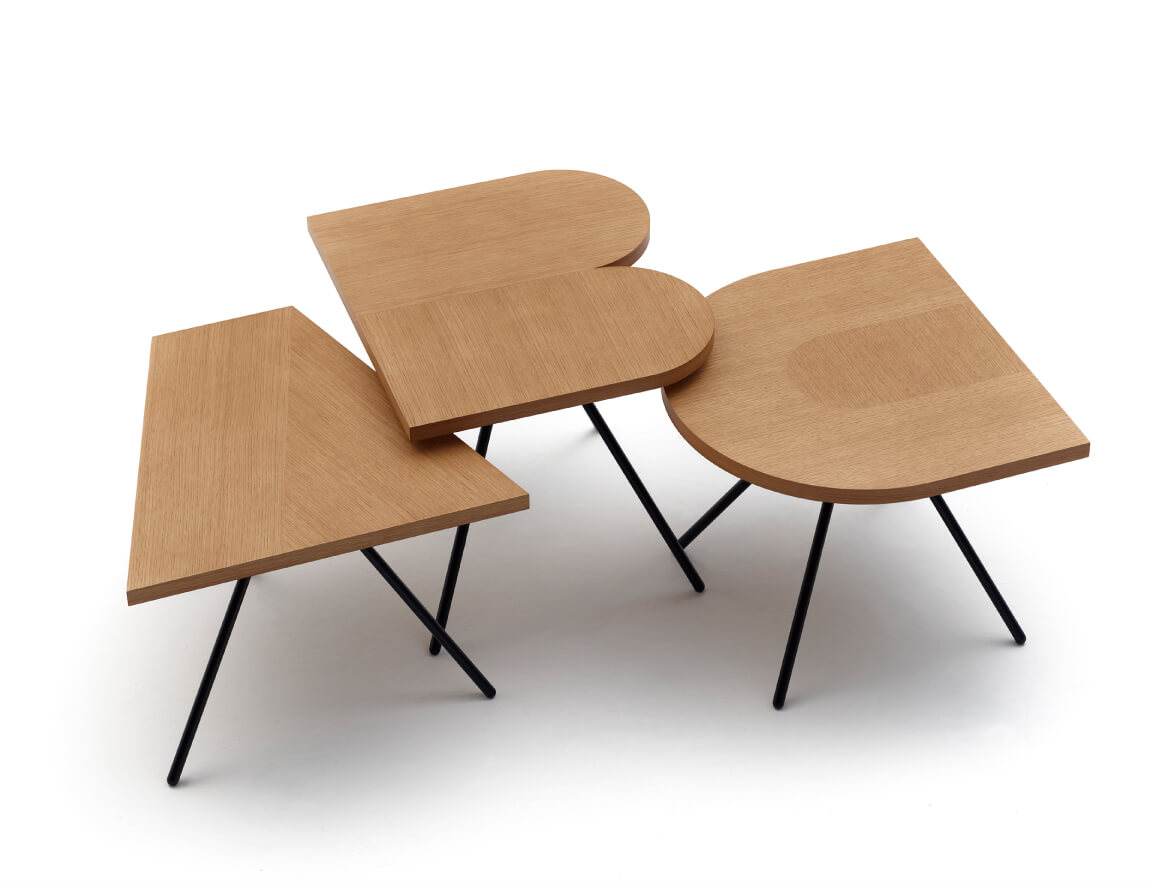 ALPHABET TABLE リビングテーブル